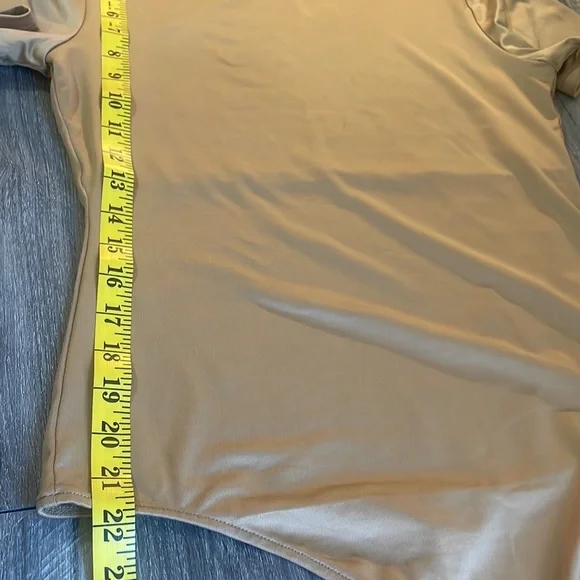 Gianni Bini Short Sleeve, Crew Neck, tan,brown, Bodysuit,Top,Large - Picture 10 of 12